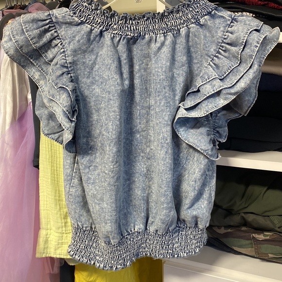NWT ruffle Cap Sleeve Denim Crop top - Picture 4 of 4